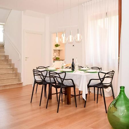 Cozy Home In Anguillara Sabazia With Kitchenette Buitenkant foto