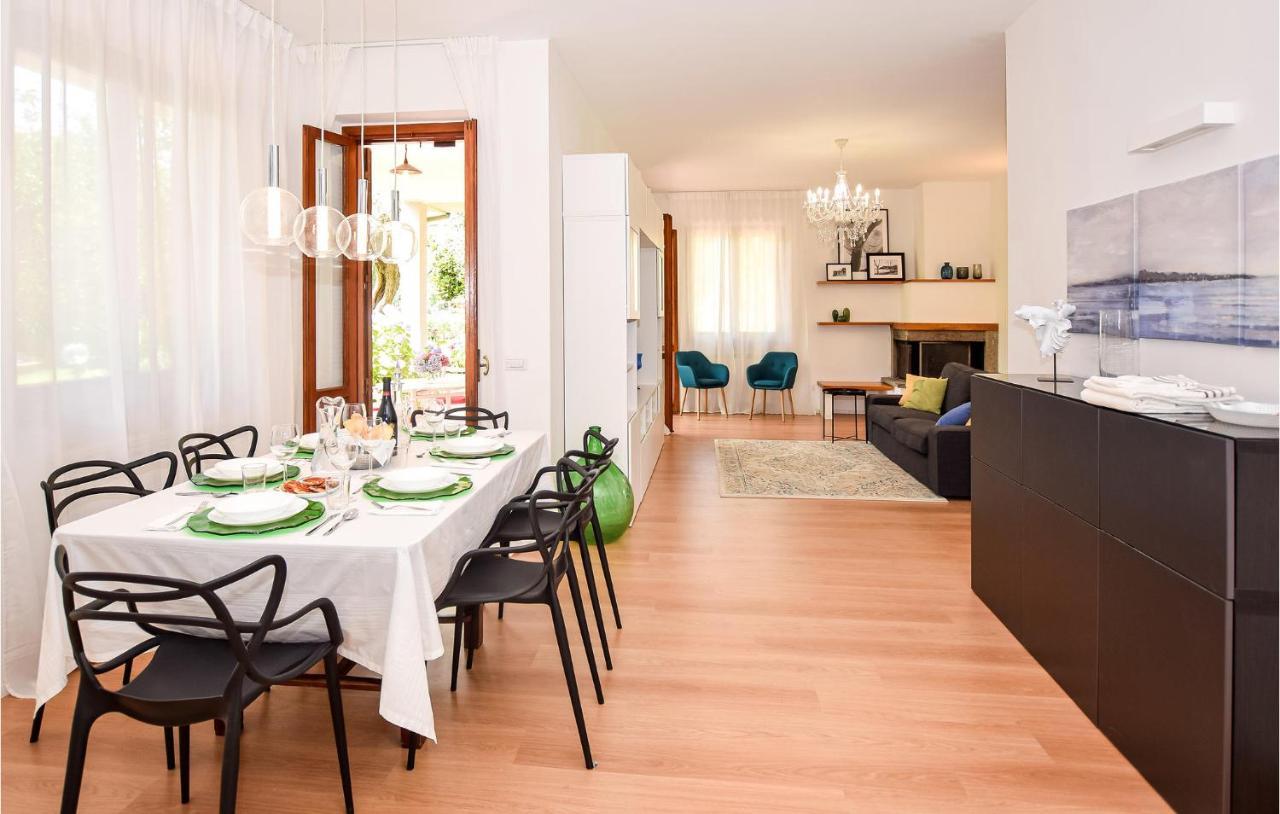 Cozy Home In Anguillara Sabazia With Kitchenette Buitenkant foto