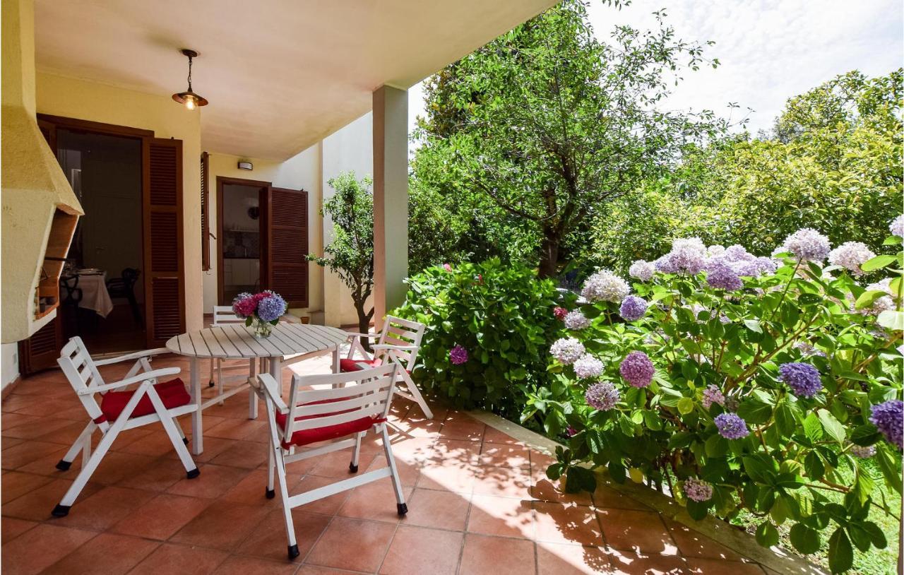 Cozy Home In Anguillara Sabazia With Kitchenette Buitenkant foto