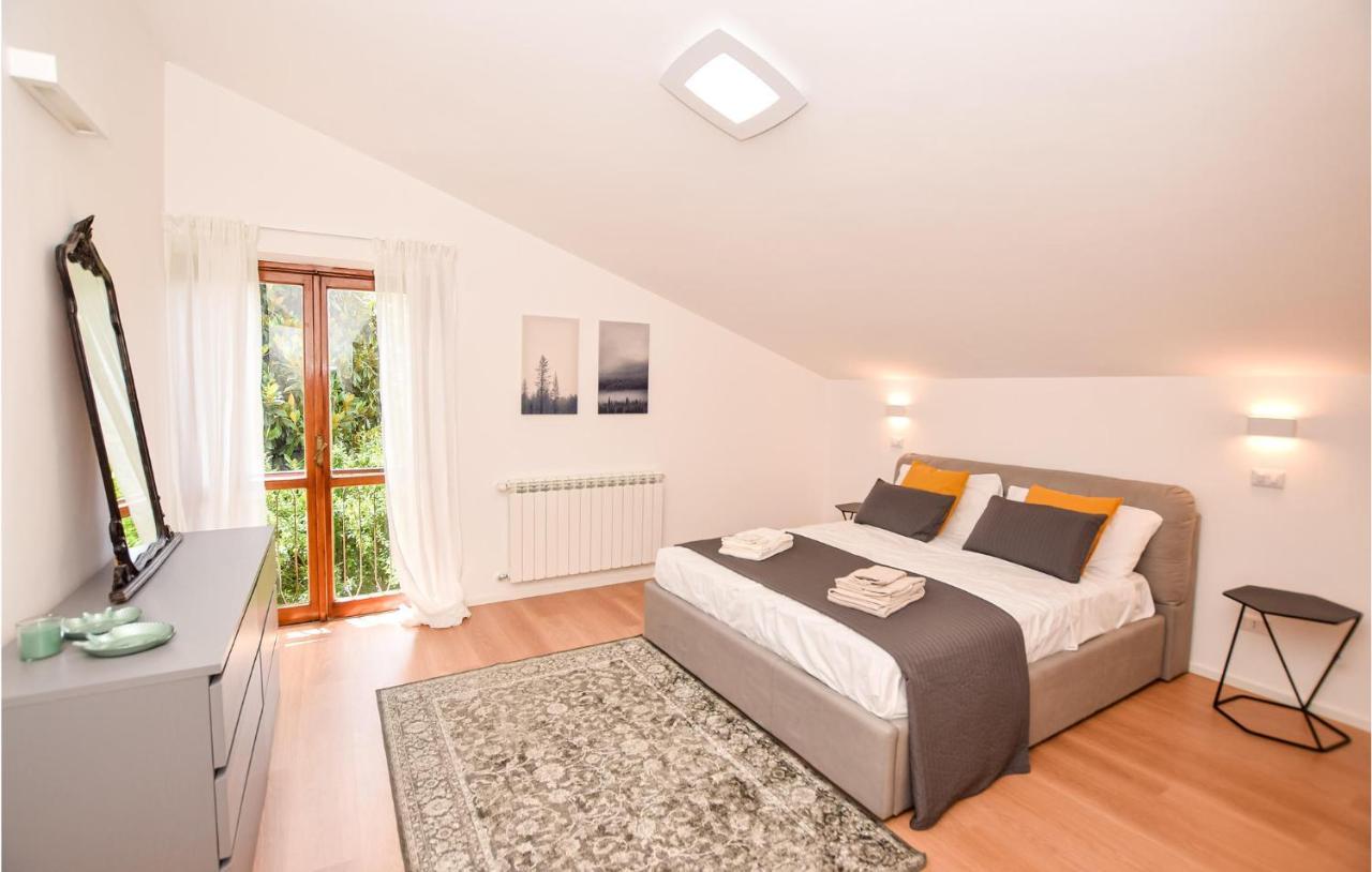 Cozy Home In Anguillara Sabazia With Kitchenette Buitenkant foto